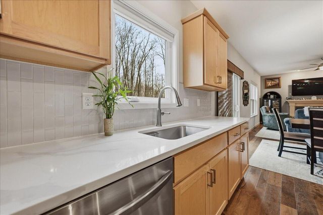 1040 Preserve Lane, Chesterton, IN 46304