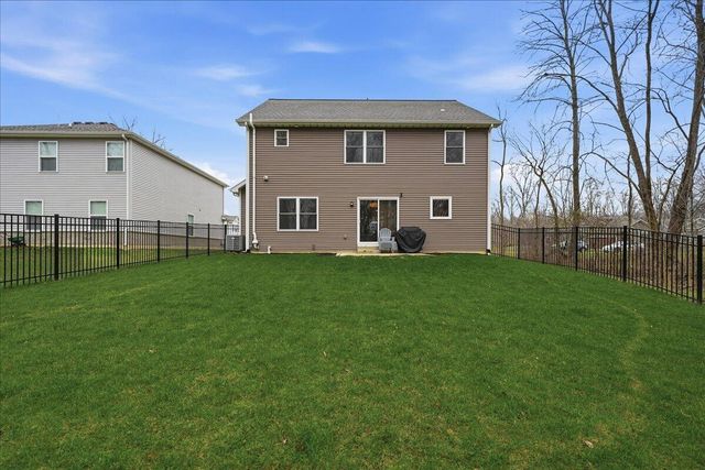 1040 Preserve Lane, Chesterton, IN 46304