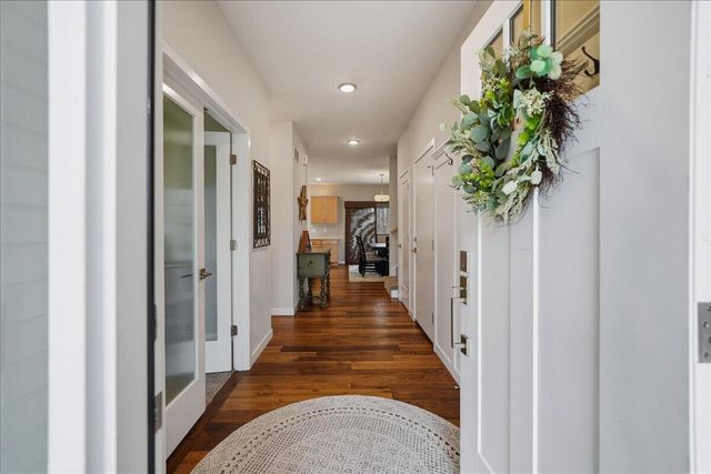 1040 Preserve Lane, Chesterton, IN 46304