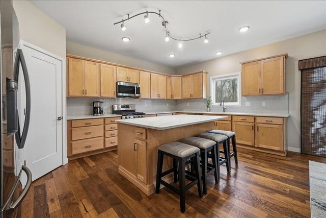 1040 Preserve Lane, Chesterton, IN 46304