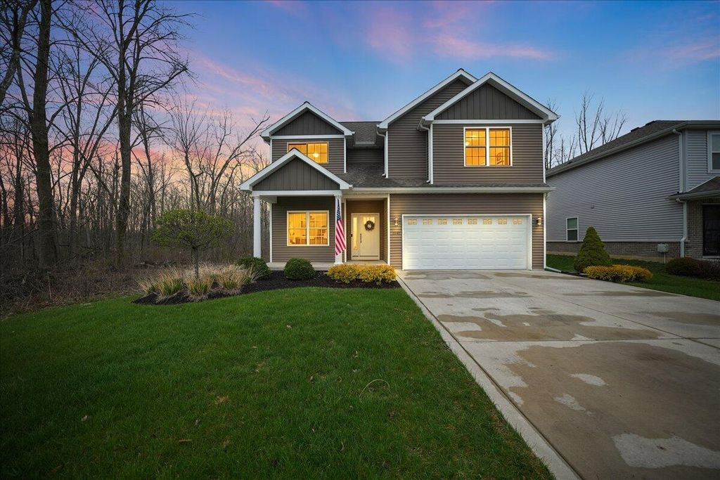 1040 Preserve Lane, Chesterton, IN 46304