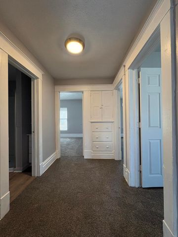 1214 Lafayette Avenue SE, Grand Rapids, MI 49507