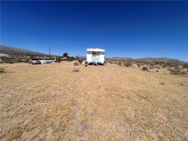 62756 Petunia Dr, Joshua Tree, CA 92252