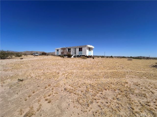62756 Petunia Dr, Joshua Tree, CA 92252