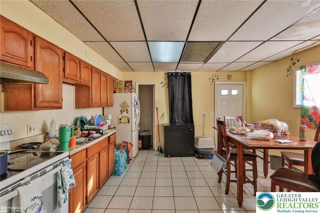 317 North Law Street, Allentown City, PA 18102