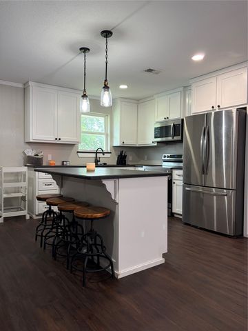 1306 Mcdaniel Street, Callisburg, TX 76240