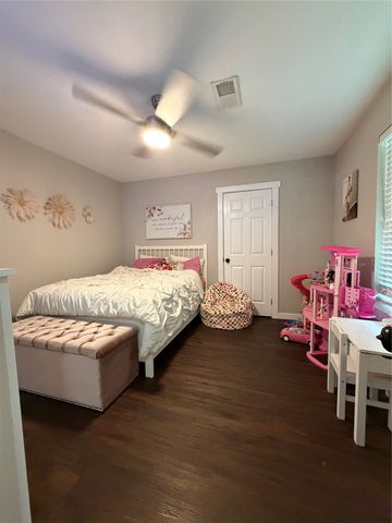1306 Mcdaniel Street, Callisburg, TX 76240