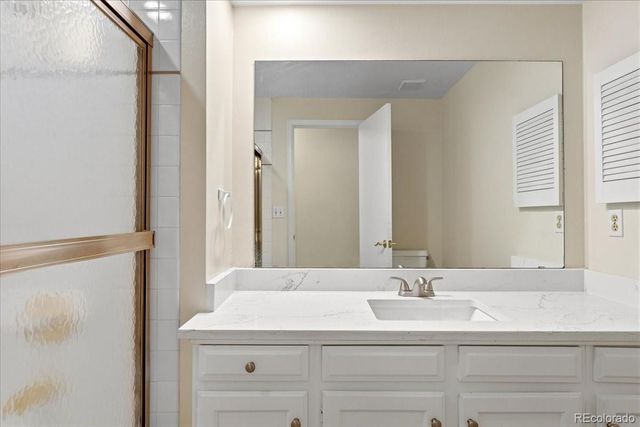 6689 E Heritage Pl N, Englewood, CO 80111