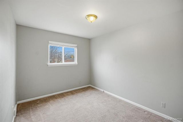 24749 Panama Avenue, Warren, MI 48091