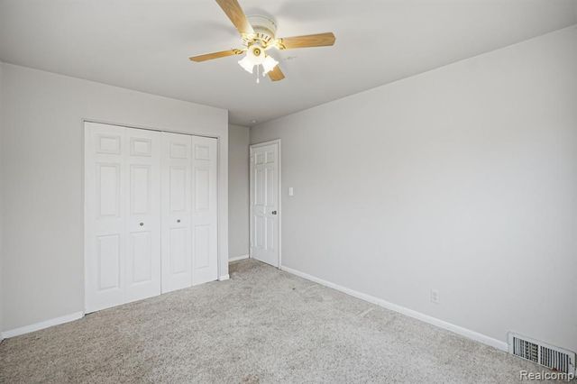 24749 Panama Avenue, Warren, MI 48091