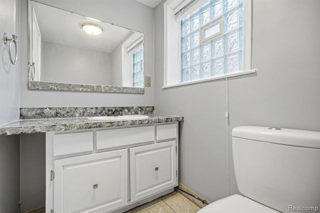 24749 Panama Avenue, Warren, MI 48091