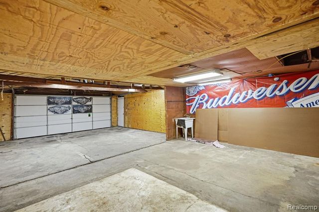 24749 Panama Avenue, Warren, MI 48091