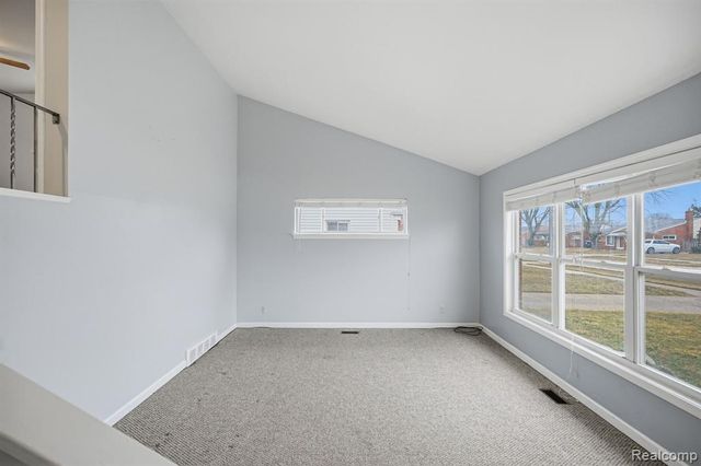 24749 Panama Avenue, Warren, MI 48091