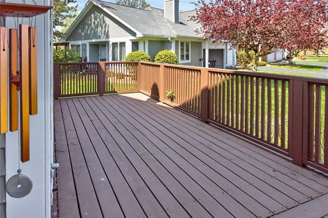 13 Running Brook Lane, Greece, NY 14626