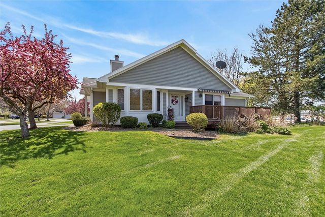 13 Running Brook Lane, Greece, NY 14626