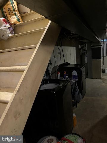 1513 RAINER RD, Brookhaven, PA 19015