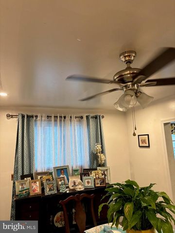 1513 RAINER RD, Brookhaven, PA 19015