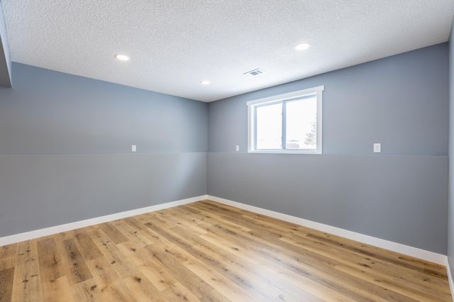 5622 Jeffery Avenue SW, Howard Lake, MN 55349