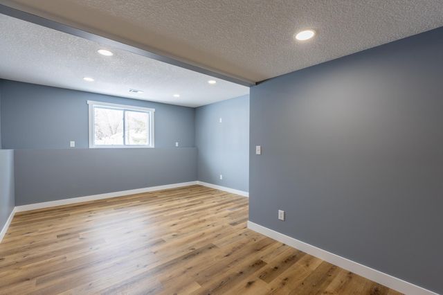 5622 Jeffery Avenue SW, Howard Lake, MN 55349