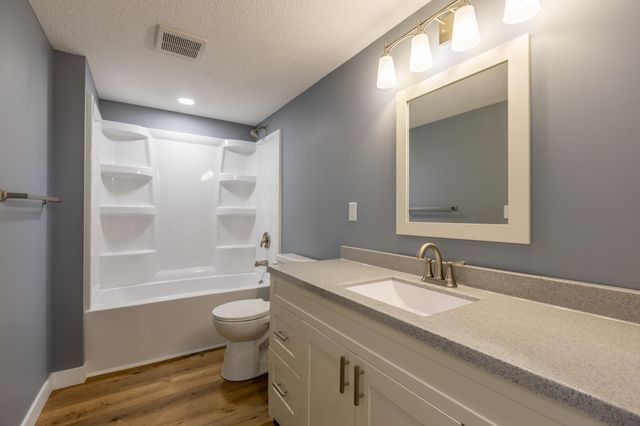 5622 Jeffery Avenue SW, Howard Lake, MN 55349