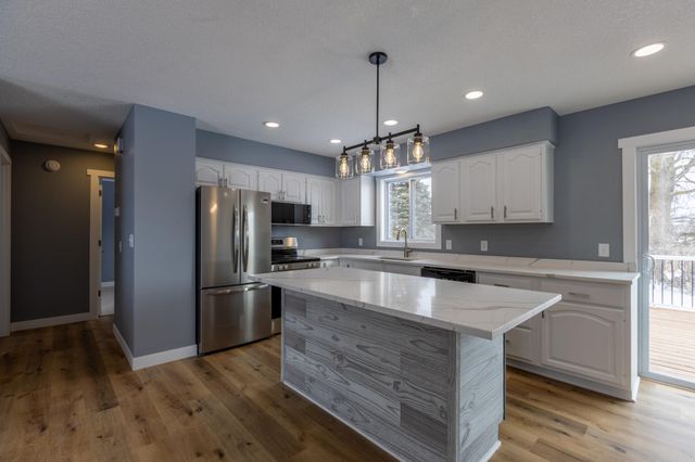 5622 Jeffery Avenue SW, Howard Lake, MN 55349