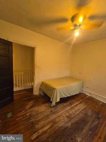 2112 E CHELTEN E, Philadelphia, PA 19138