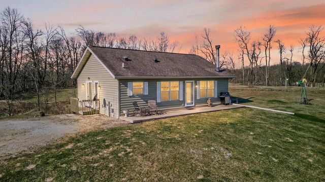N3556 Slatts ROAD, Cascade, WI 53011
