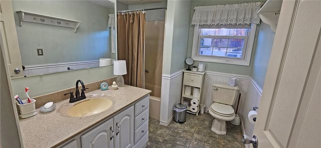 77 Scott Street, Middletown, NY 12455