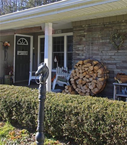 77 Scott Street, Middletown, NY 12455