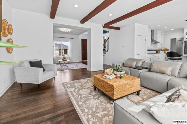 3018 N 185 Street, Omaha, NE 68022