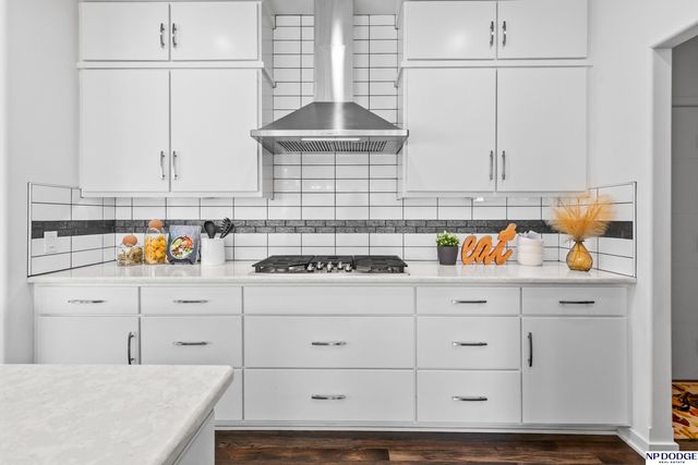 3018 N 185 Street, Omaha, NE 68022