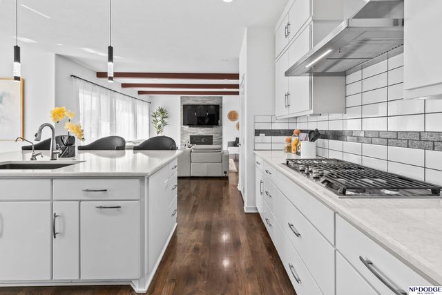 3018 N 185 Street, Omaha, NE 68022