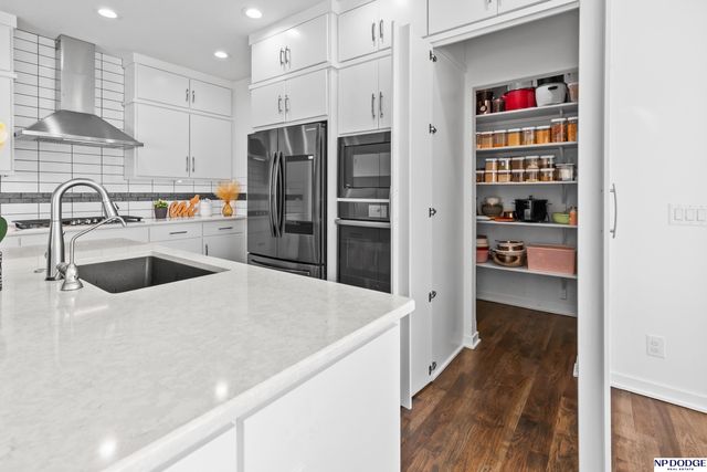 3018 N 185 Street, Omaha, NE 68022