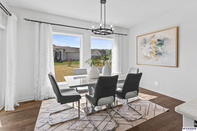 3018 N 185 Street, Omaha, NE 68022