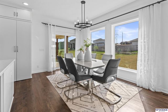 3018 N 185 Street, Omaha, NE 68022