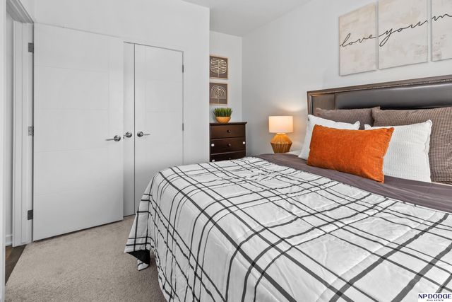 3018 N 185 Street, Omaha, NE 68022