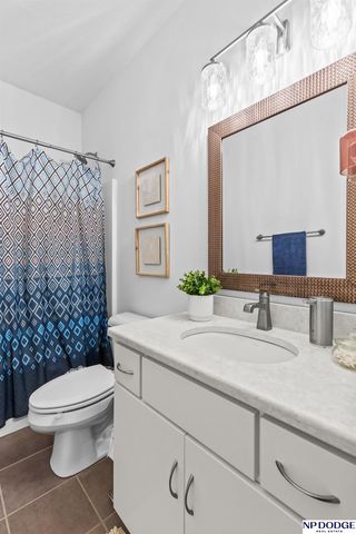 3018 N 185 Street, Omaha, NE 68022