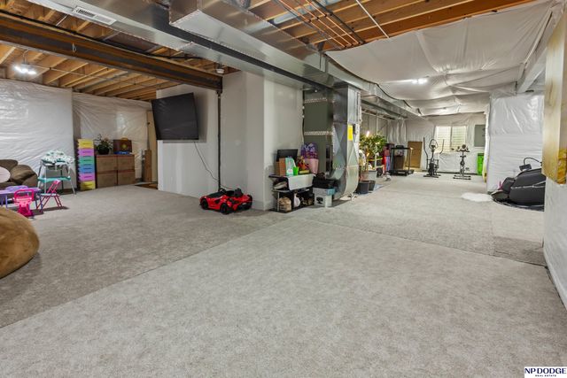 3018 N 185 Street, Omaha, NE 68022