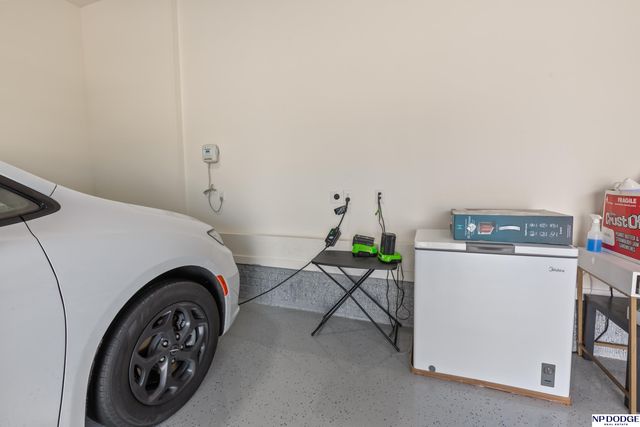 3018 N 185 Street, Omaha, NE 68022