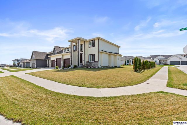 3018 N 185 Street, Omaha, NE 68022