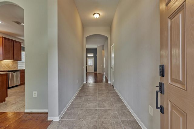 10022 Elkwood Glen Lane, Tomball, TX 77375