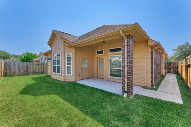 10022 Elkwood Glen Lane, Tomball, TX 77375