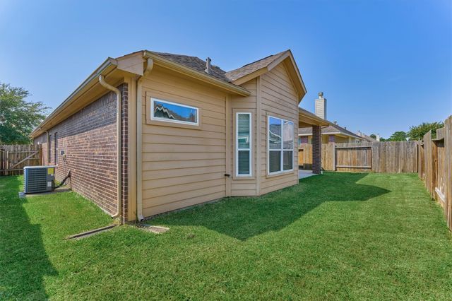 10022 Elkwood Glen Lane, Tomball, TX 77375