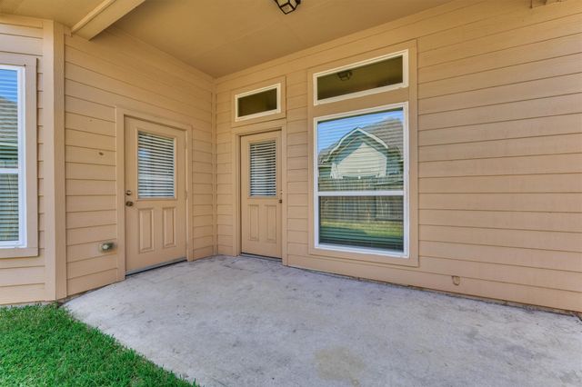 10022 Elkwood Glen Lane, Tomball, TX 77375