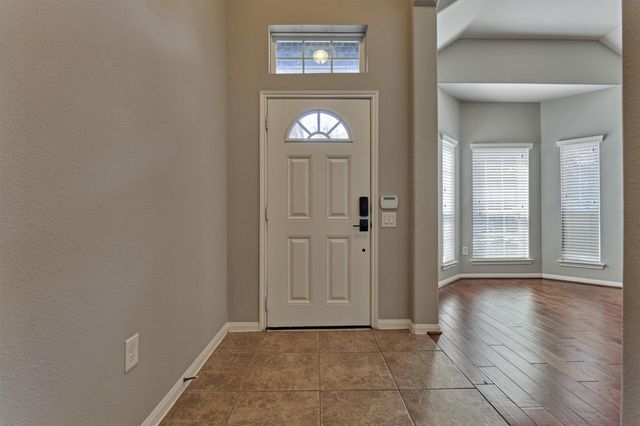 10022 Elkwood Glen Lane, Tomball, TX 77375