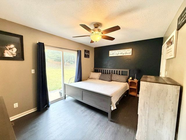 202 Glenridge Circle, Howard, OH 43028