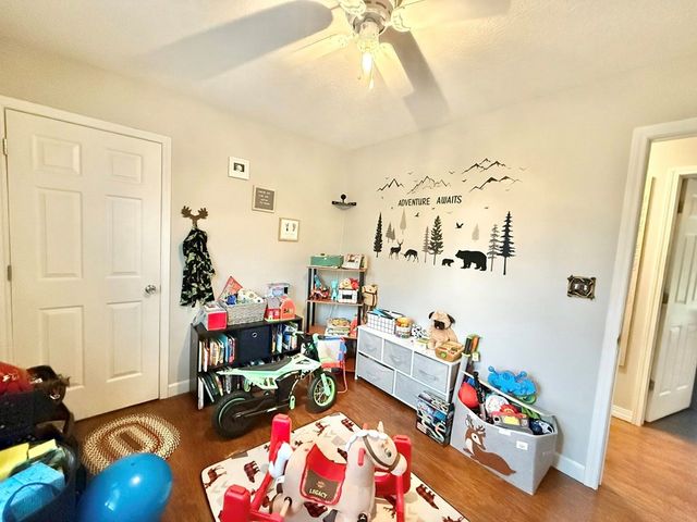 202 Glenridge Circle, Howard, OH 43028