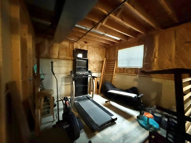 202 Glenridge Circle, Howard, OH 43028