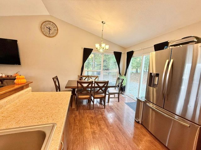 202 Glenridge Circle, Howard, OH 43028