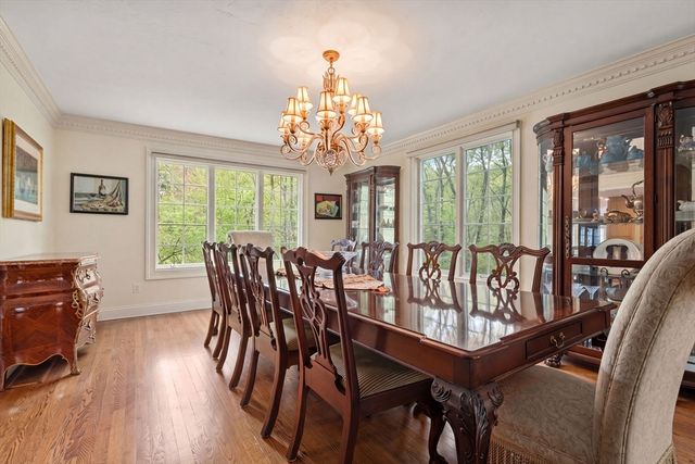 71 Sears Rd, Southborough, MA 01772